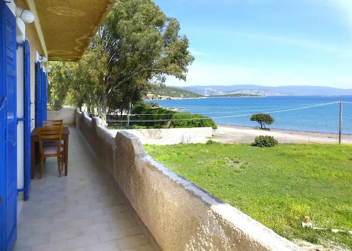 Traditional Greek House By The Holiday home