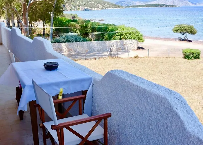 Traditional Greek House By The Holiday home *