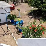 Nyaraló Traditional Greek House By The