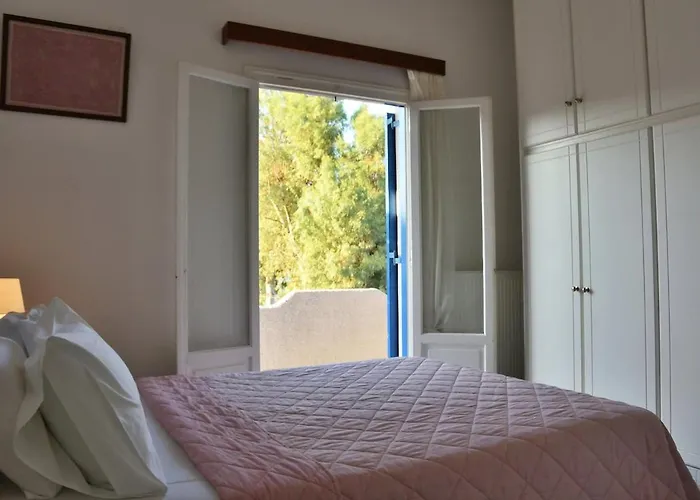 Feriehus Traditional Greek House By The